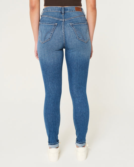 Jean Ajustado tiro alto y curvas tipo leggings