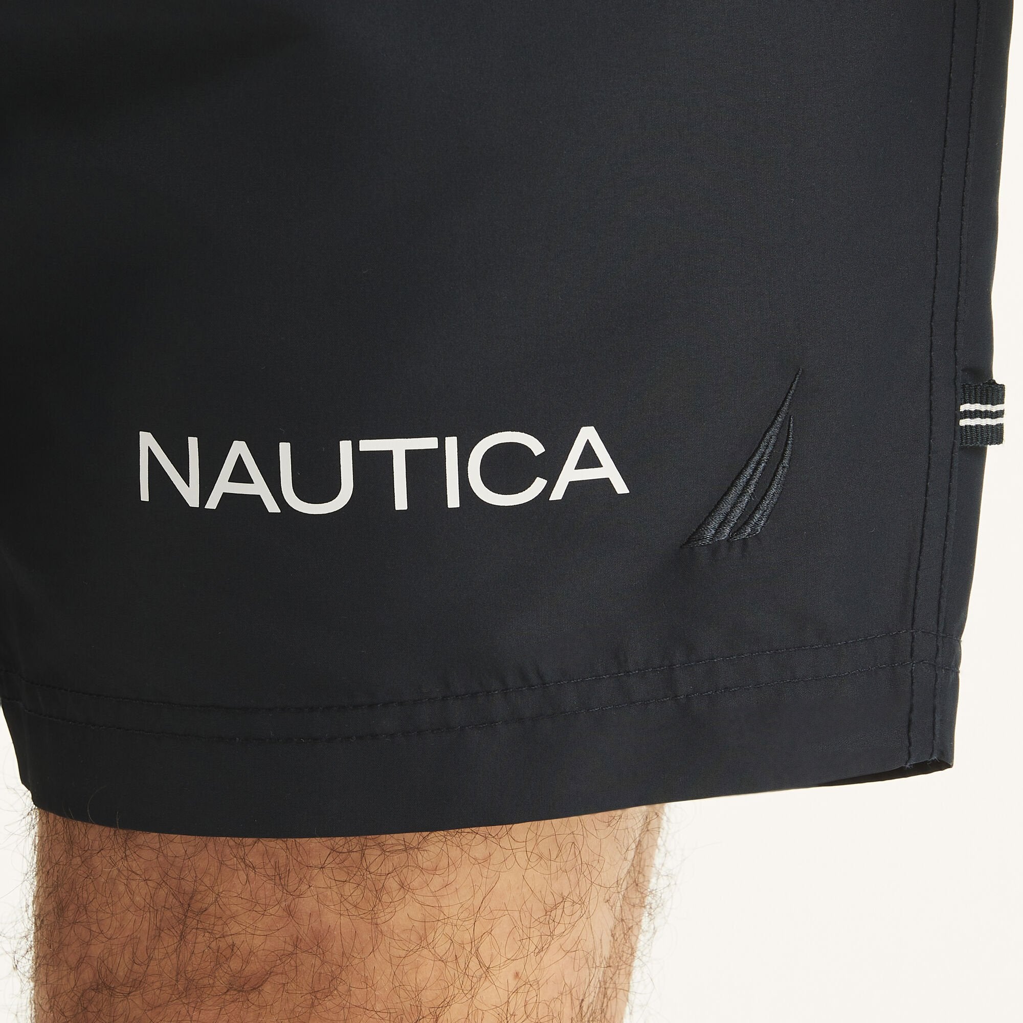 Traje de baño con franjas tipo short 6" secado rápido