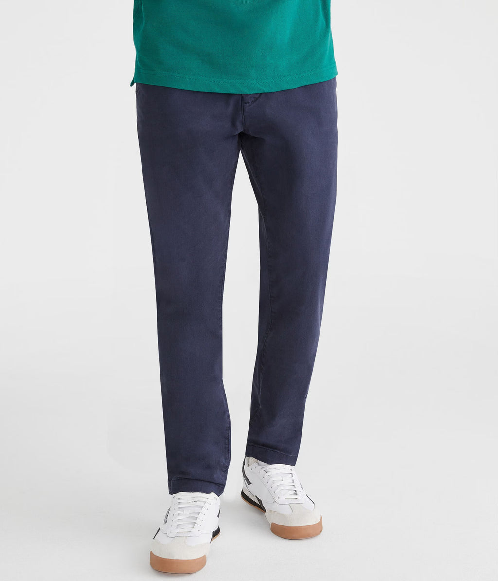 Pantalon chino ajustado