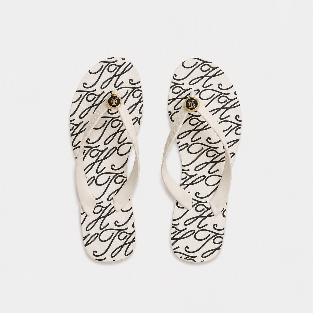 Sandalias con logo metálico