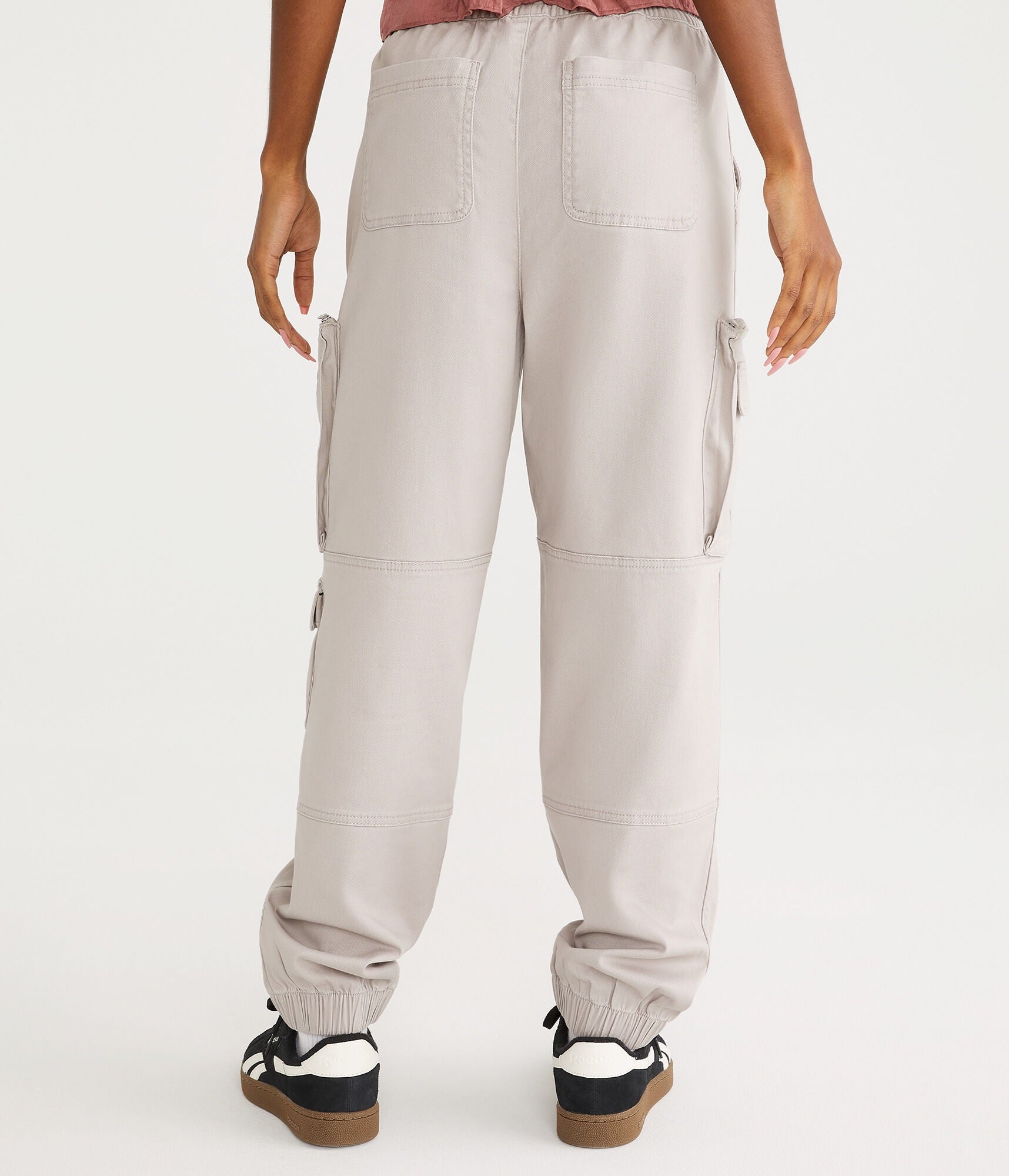 Pantalón tipo jogger cargo
