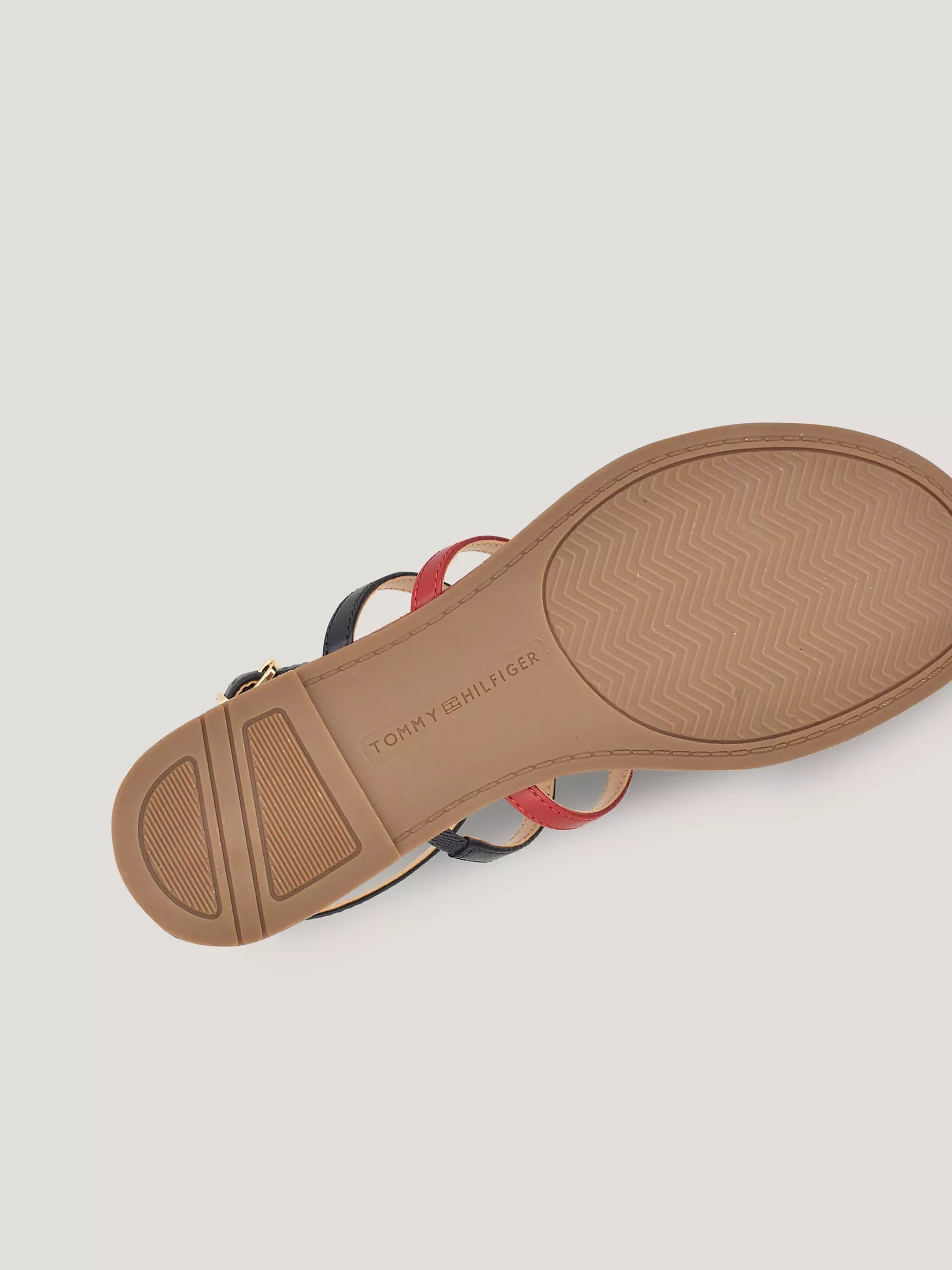 Sandalias con tira al tobillo a rayas distintivas