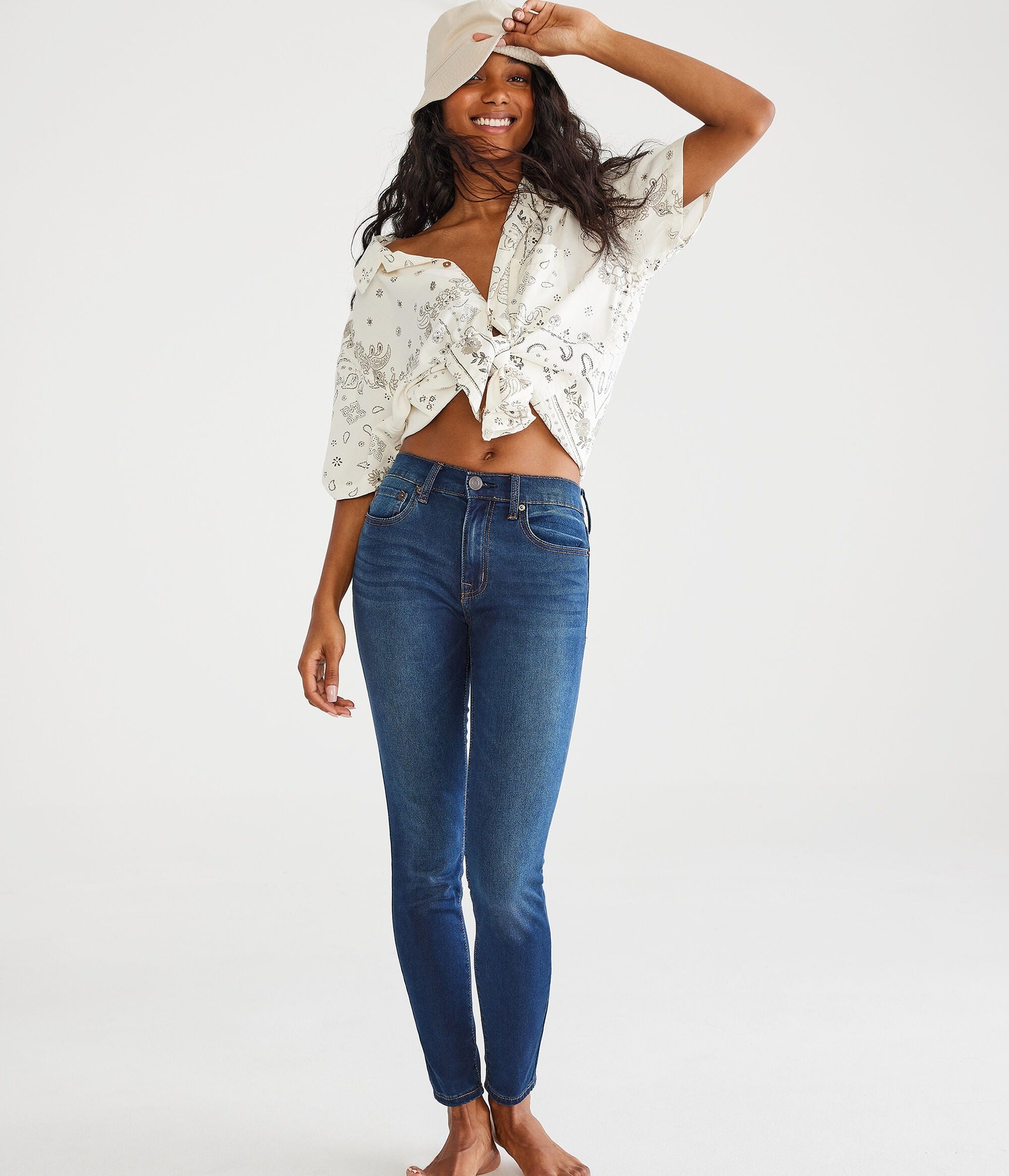 Jean Ajustado tiro alto tipo leggings
