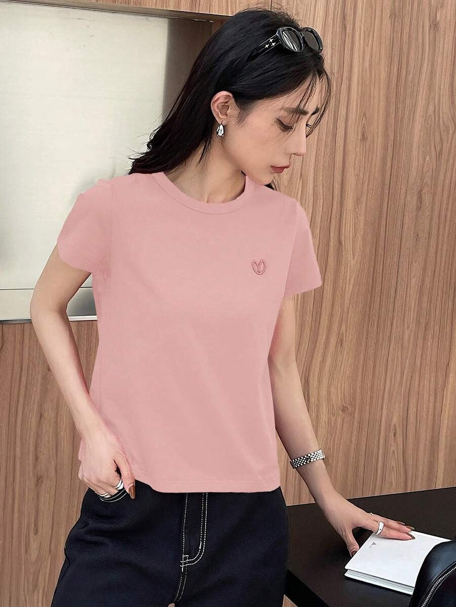 Camiseta con logo de corazón