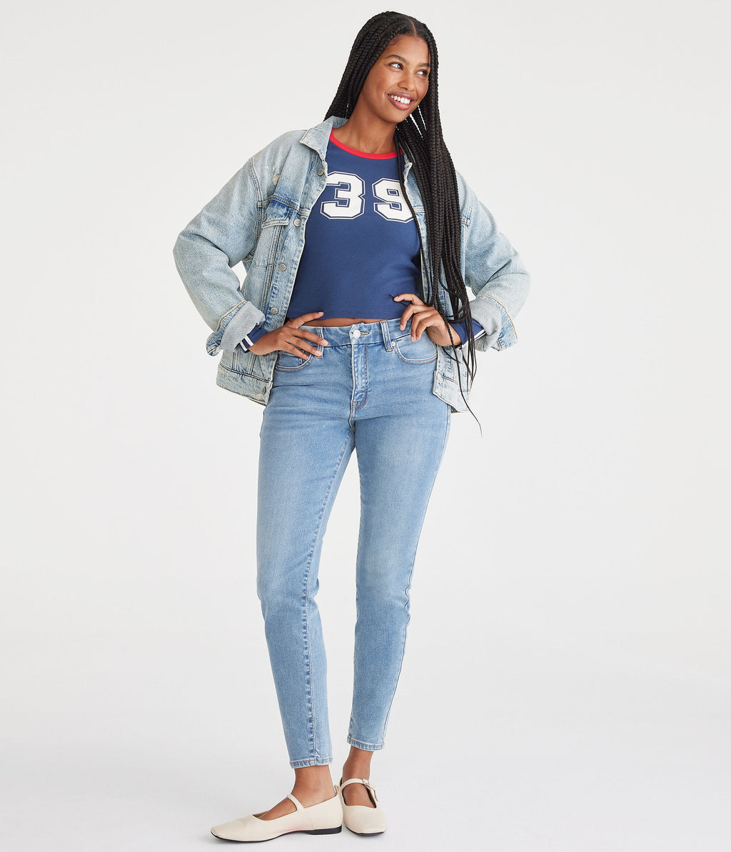 Jean Ajustado tiro alto y curvas tipo leggings