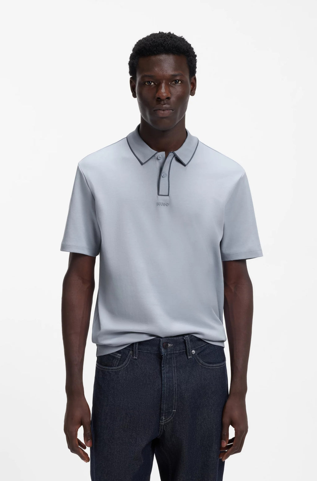 Chemise de algodón de lujo con ribetes en contraste