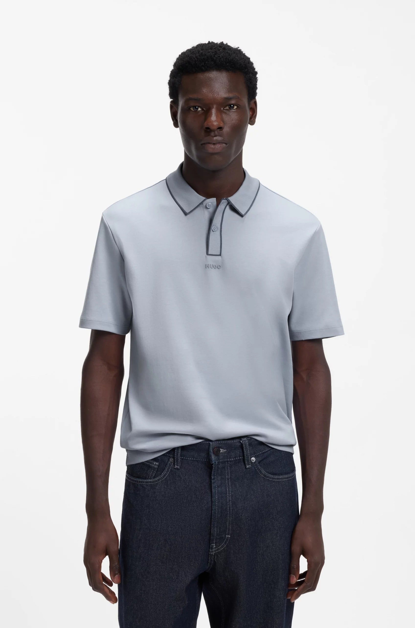 Chemise de algodón de lujo con ribetes en contraste