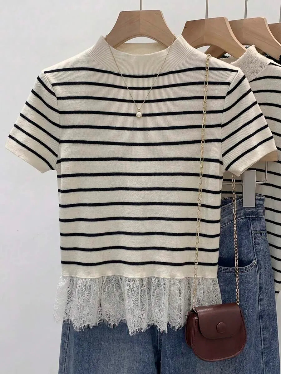 Blusa de punto con ribete de encaje