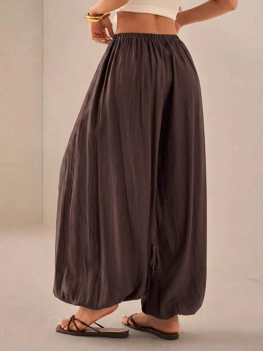 Pantalones casuales de corte holgado