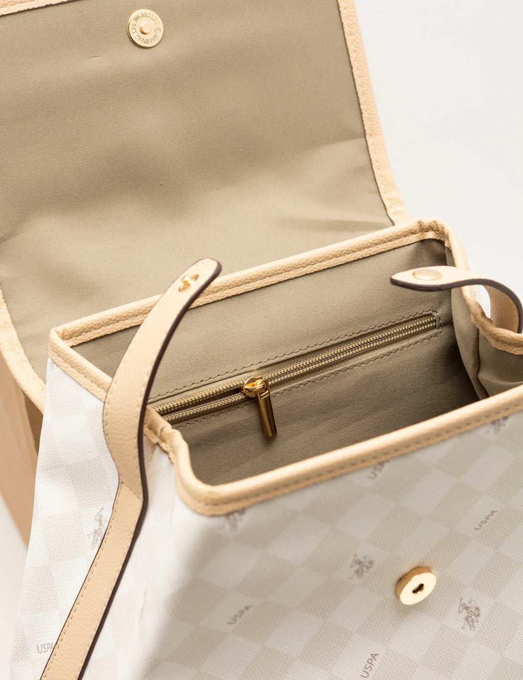 Bolso tipo morral con estampado