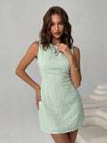 Vestido casual con espalda descubierta