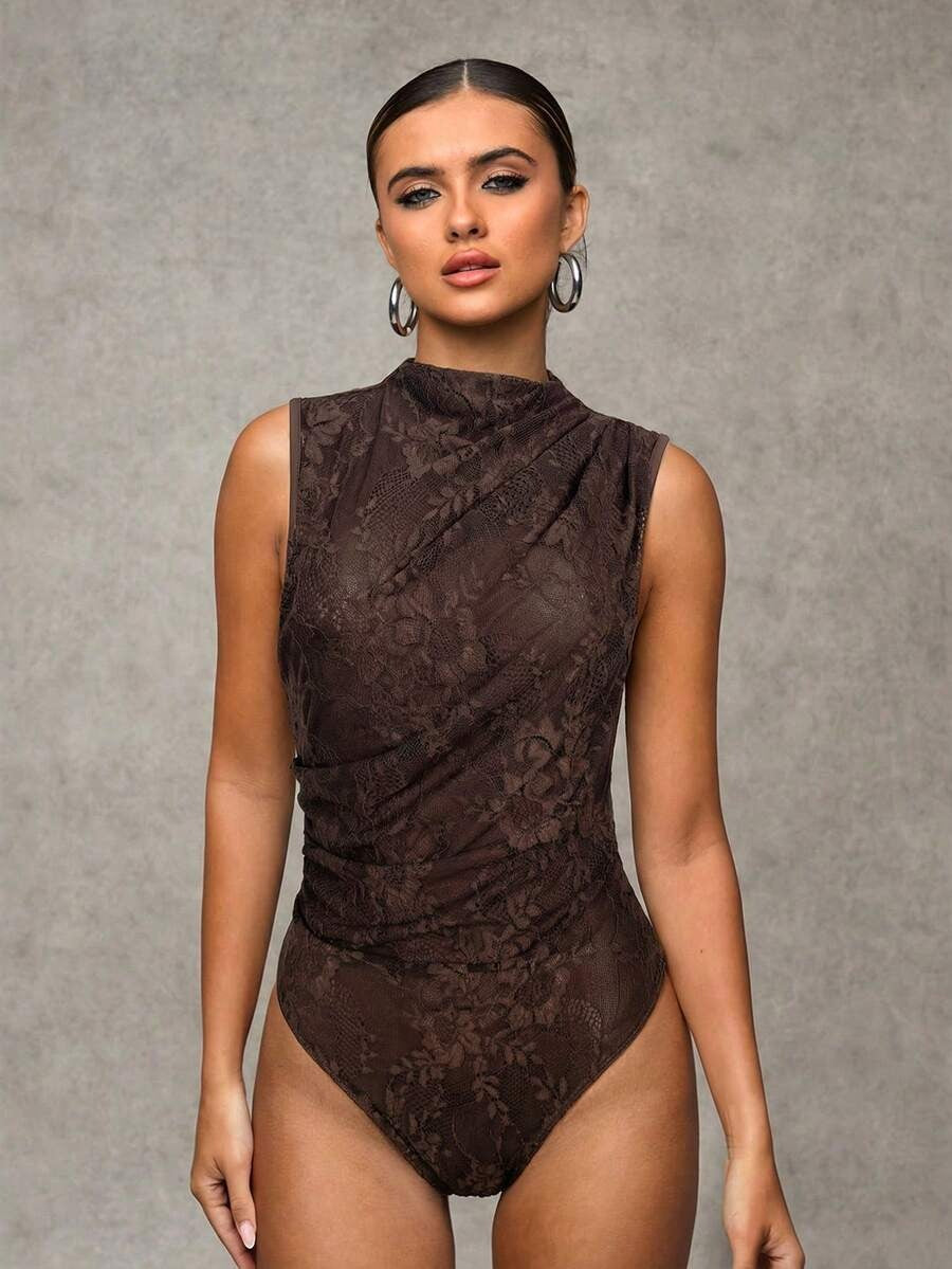 Body con encaje floral