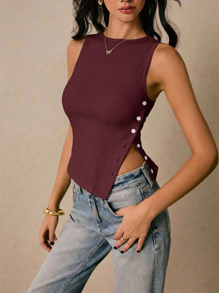 Top casual con dobladillo asimétrico y botones