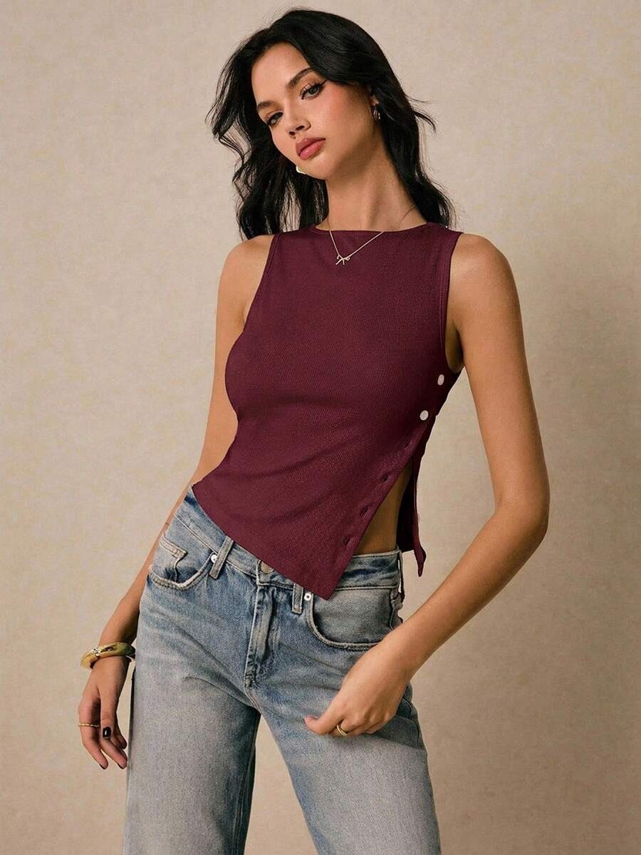 Top casual con dobladillo asimétrico y botones