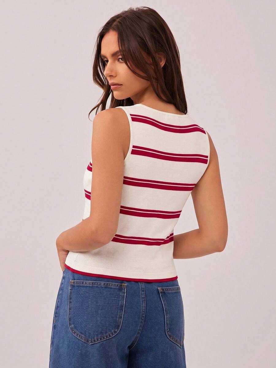 Top ajustado con diseño de rayas