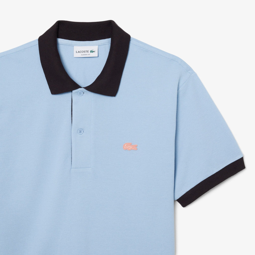 Chemise clásica con ribete en contraste