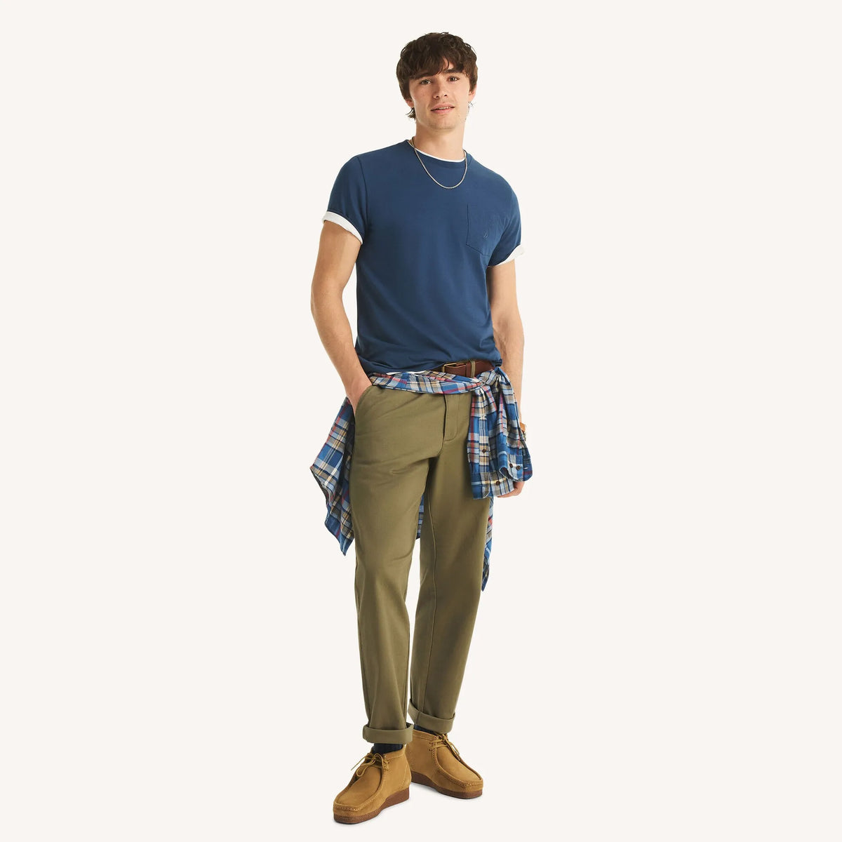 Pantalón chino corte clásico