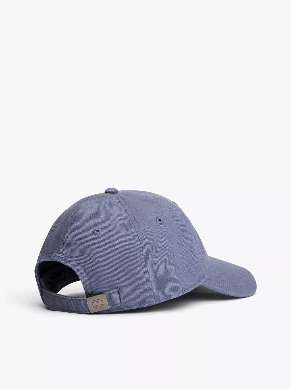 Gorra con bandera bordada