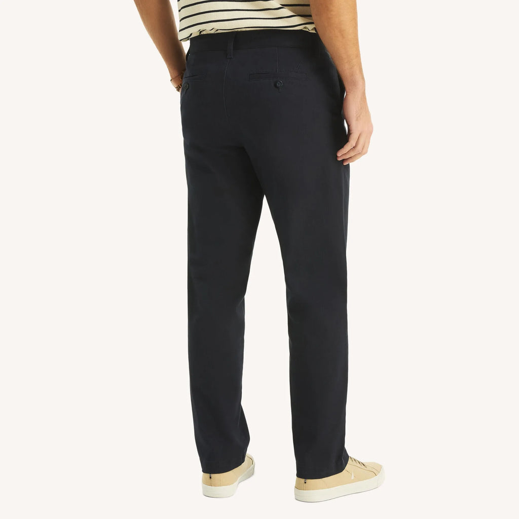 Pantalón chino corte clásico