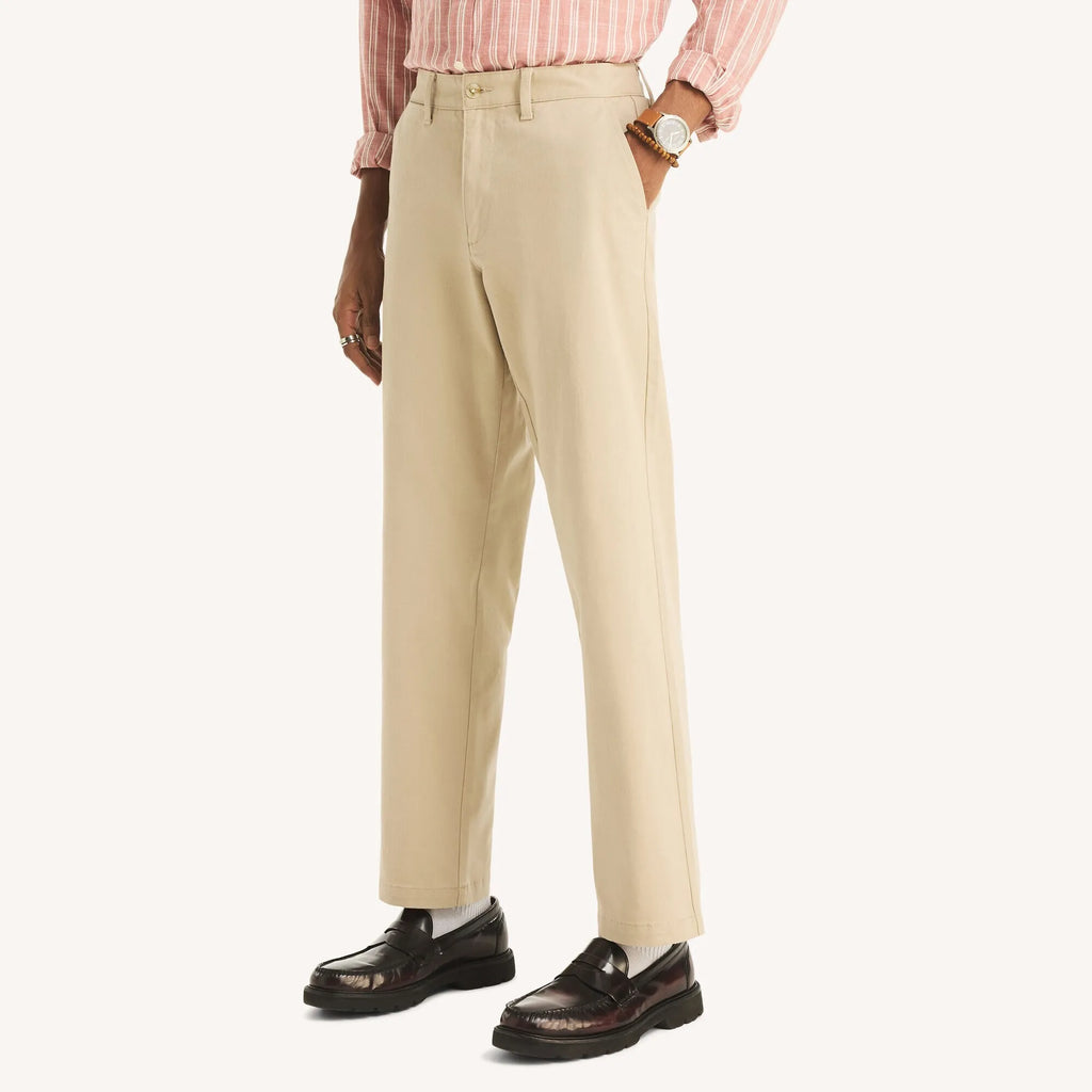 Pantalón chino corte clásico