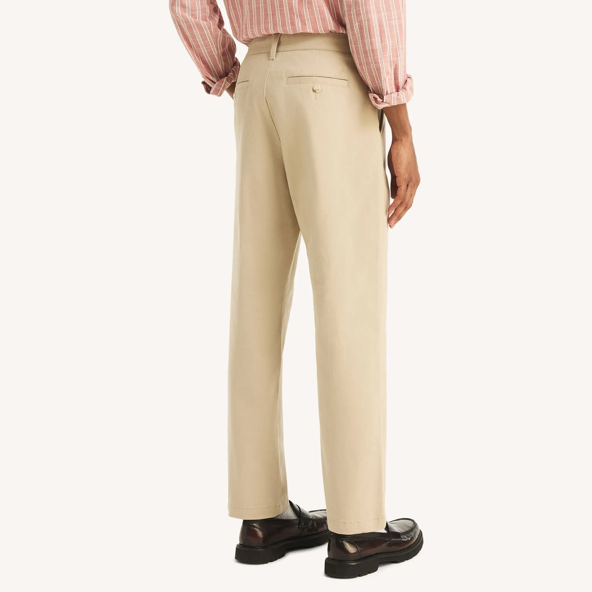 Pantalón chino corte clásico