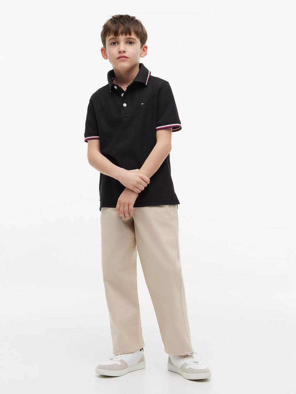 Chemise unicolor con cuello ribeteado para niño