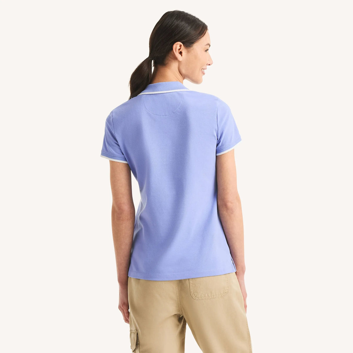 Chemise cuello en V sin botones