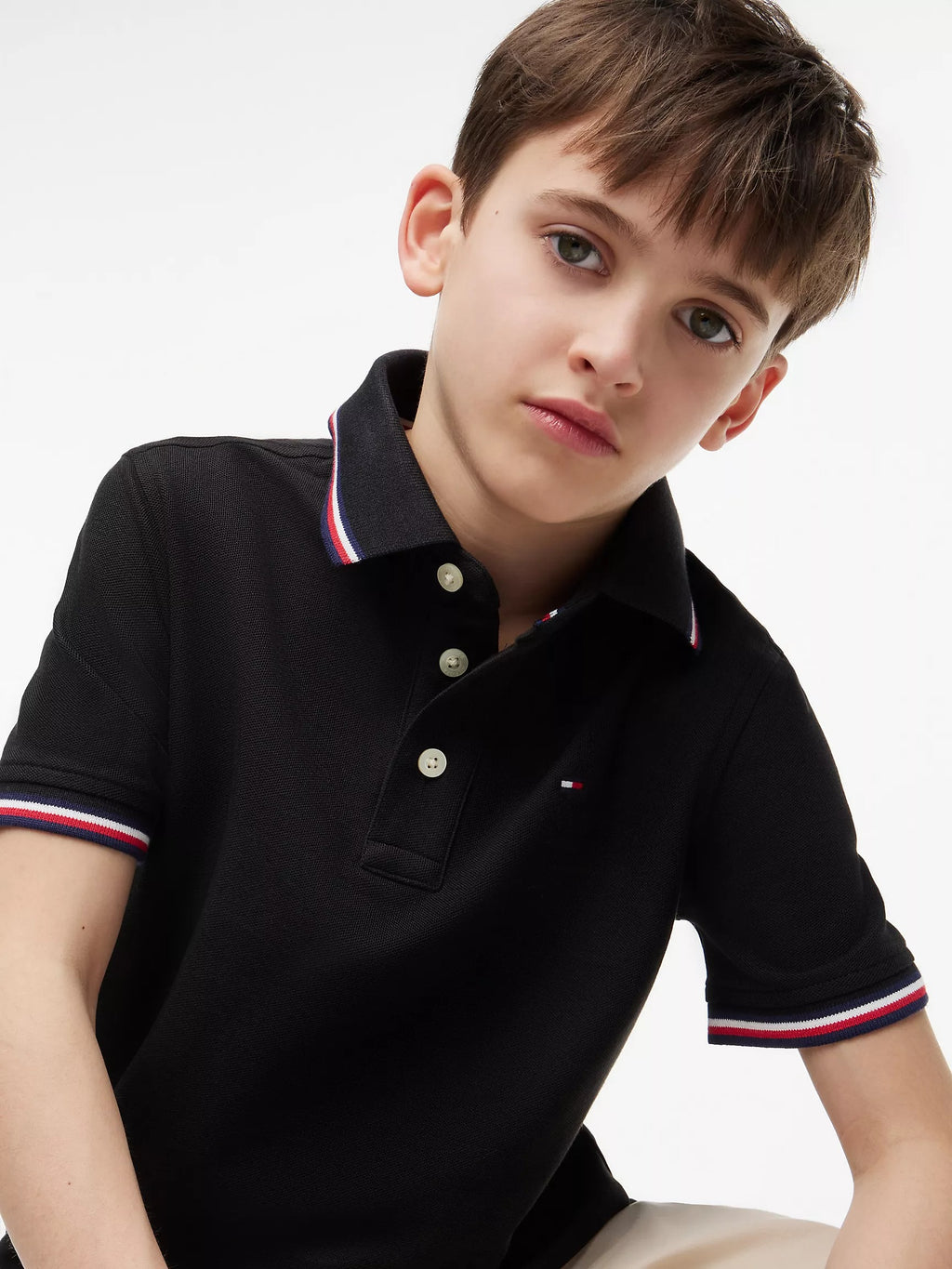 Chemise unicolor con cuello ribeteado para niño
