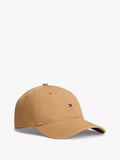 Gorra con bandera bordada