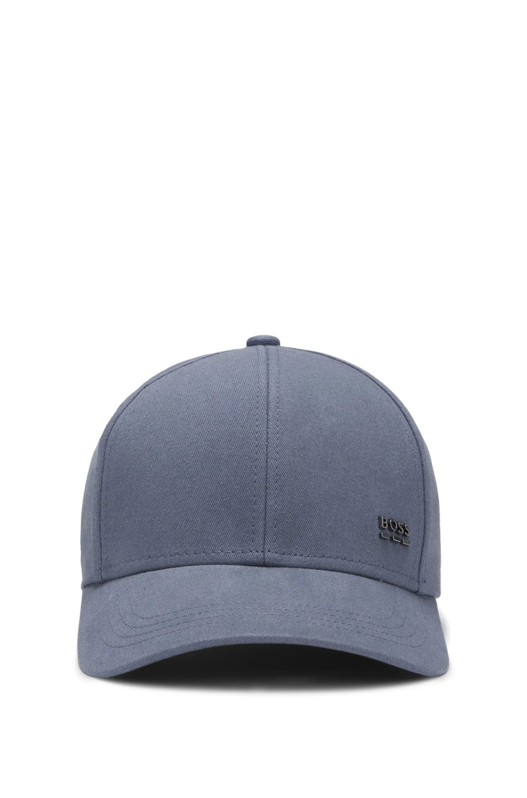 Gorra con logo en metal