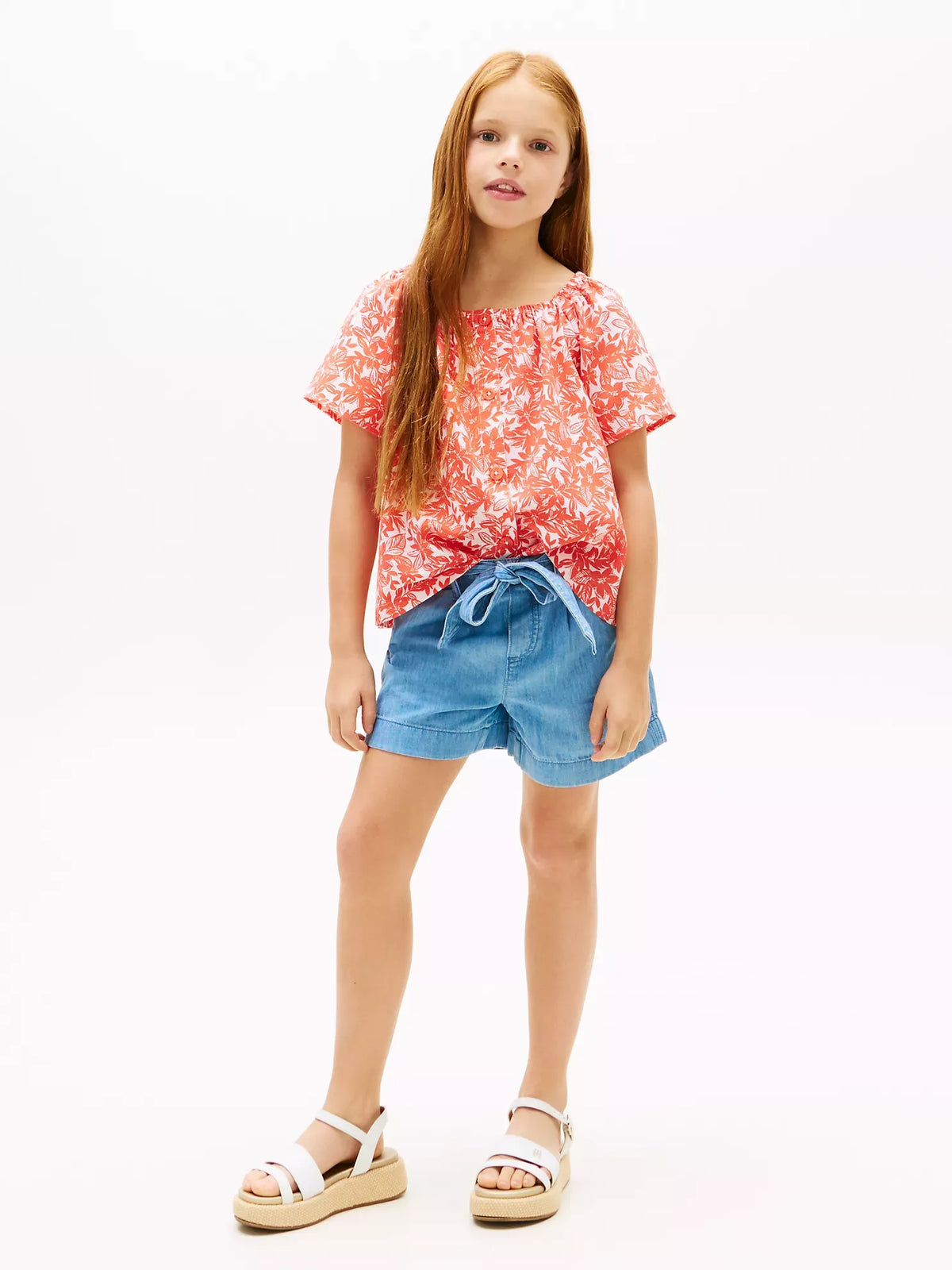 Blusa con estampado floral para niña