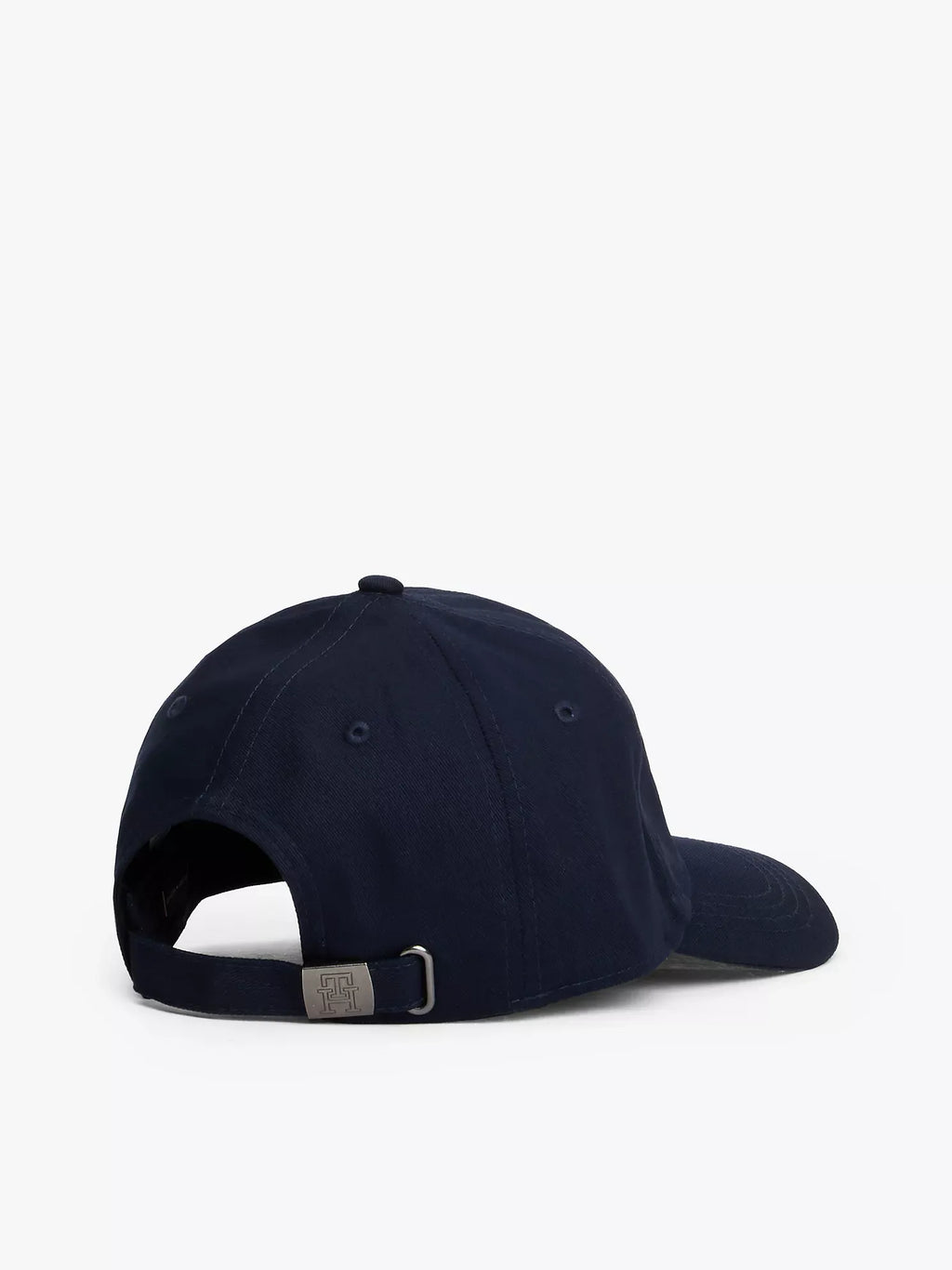 Gorra con monograma bordado