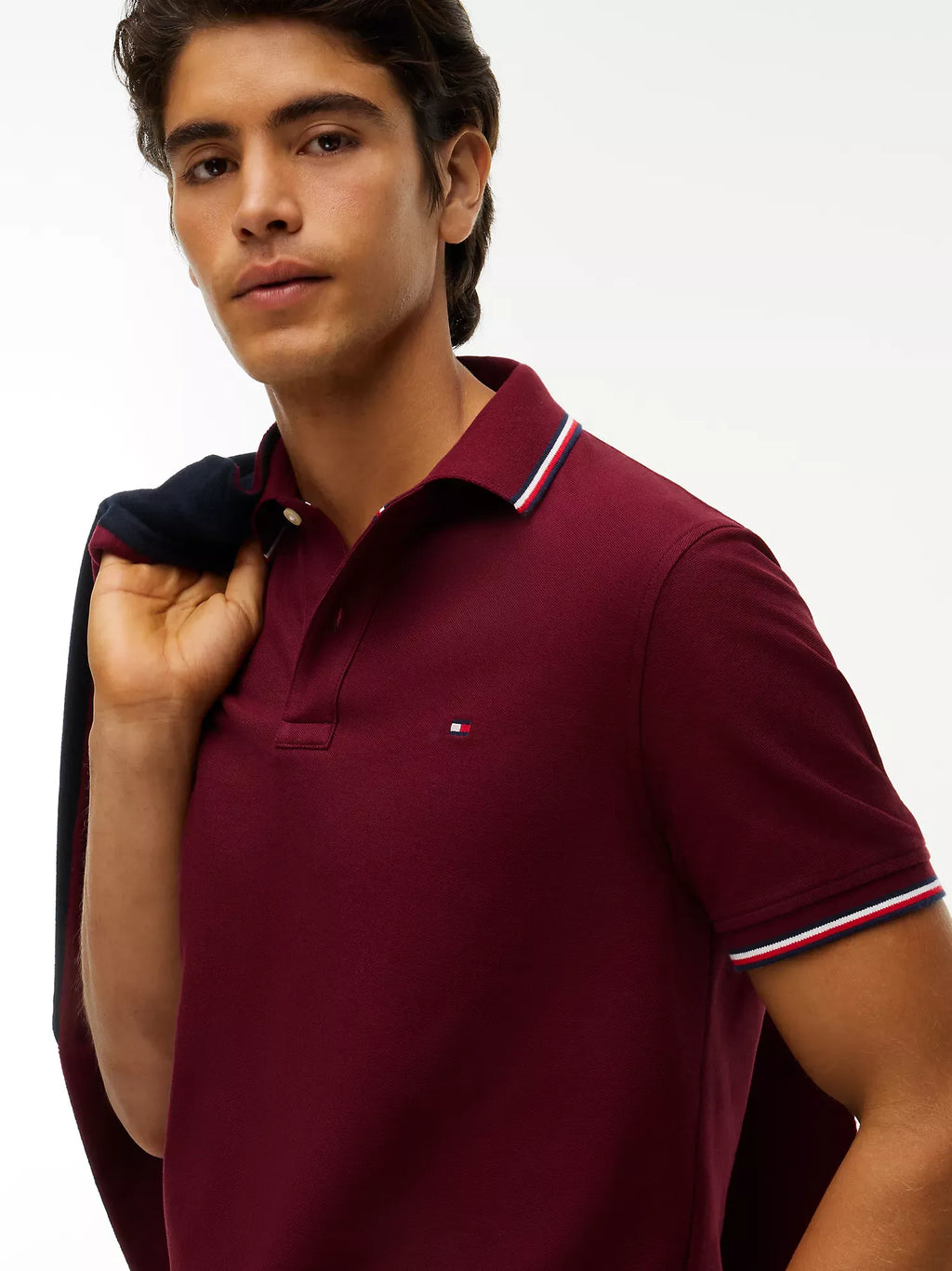 Chemise unicolor con cuello ribeteado