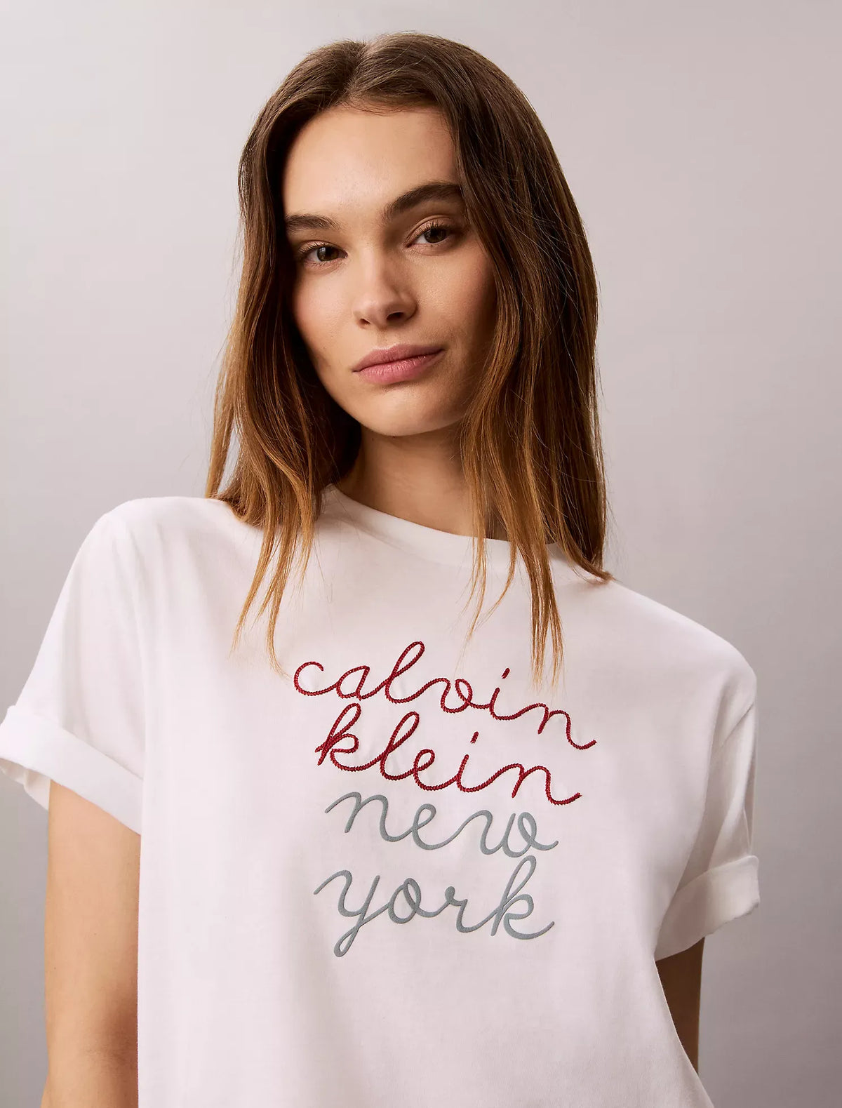 Franela holgada cuello redondo con estampado NY