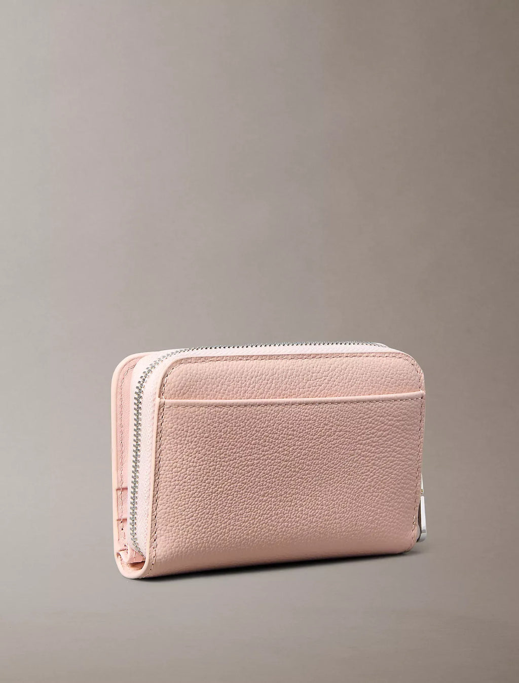 Cartera tipo monedero pequeño con logo
