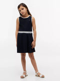 Vestido con cinturilla acanalada central para niñas