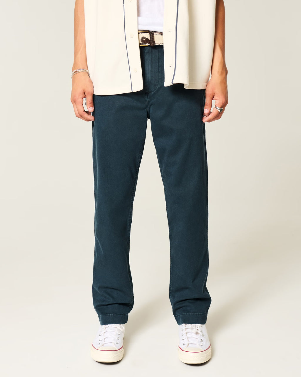 Pantalón chino semi ajustado