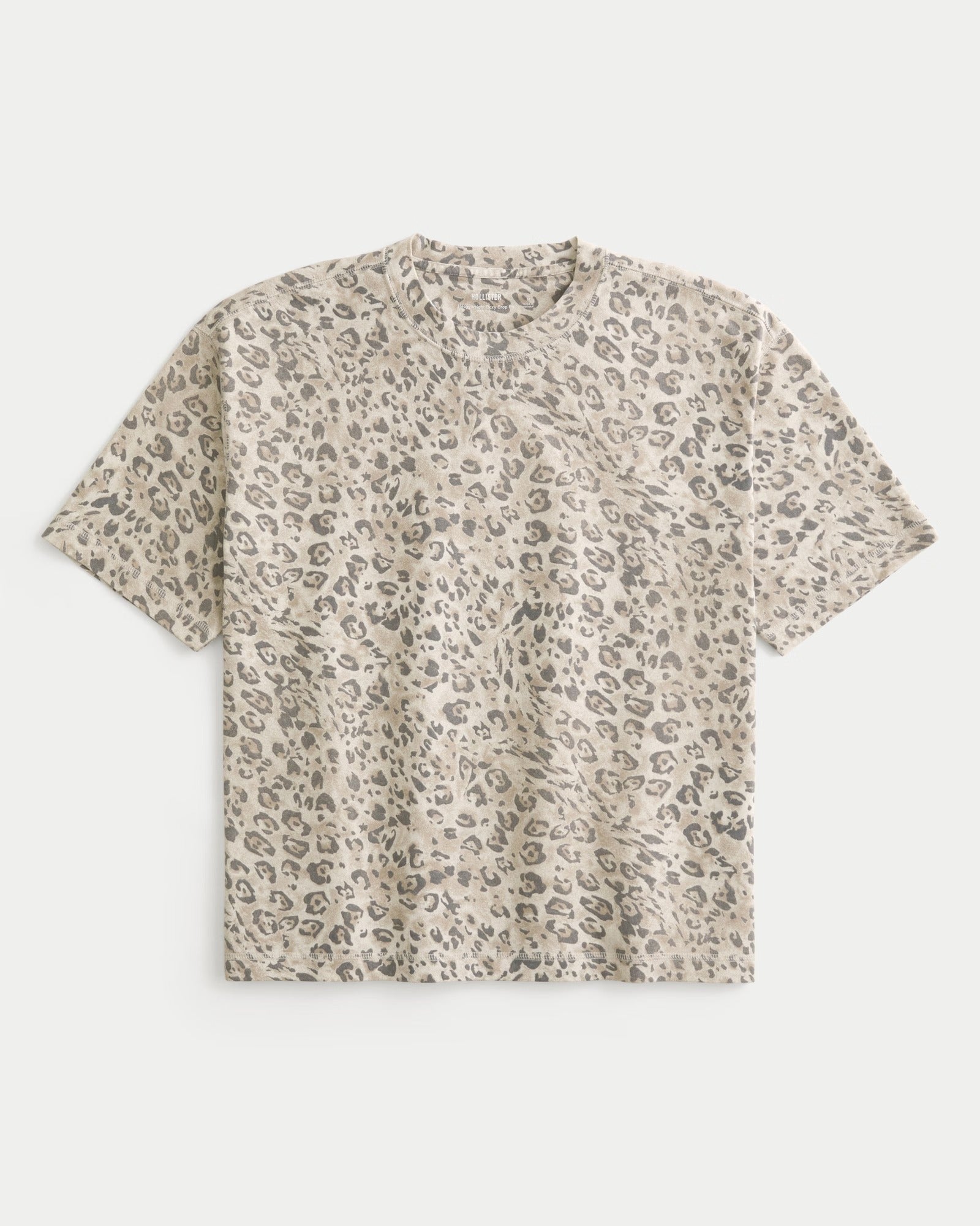 Franela gruesa corte recto con estampado de leopardo