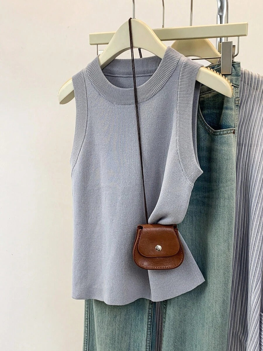 Blusa de punto sin mangas de cuello redondo