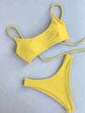 Bikini  sólido con tirantes de amarre y espalda descubierta