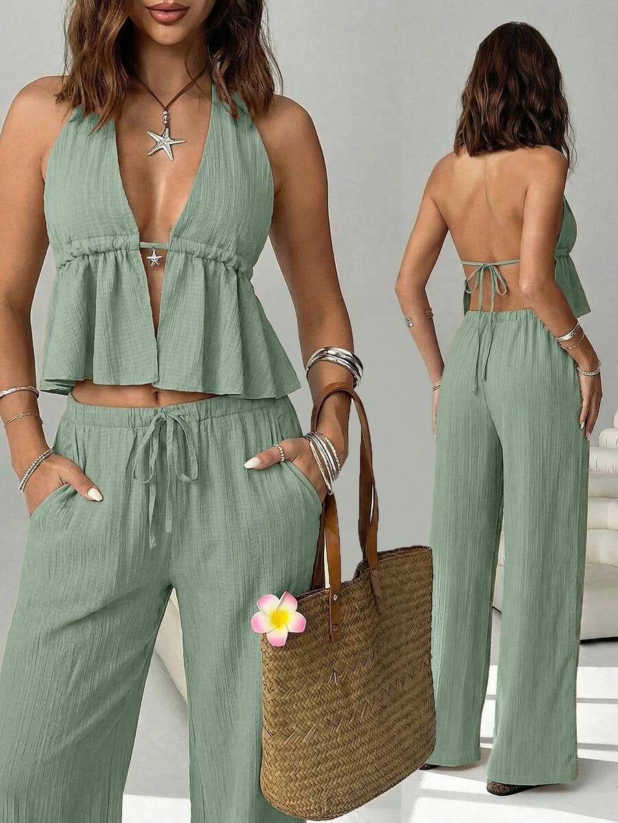 Conjunto con cuello halter y lazo en la espalda