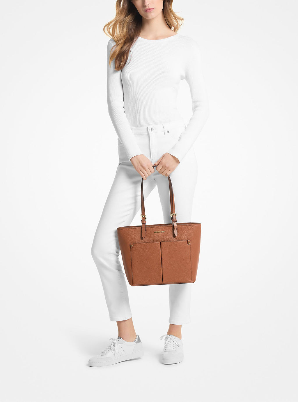 Cartera mediana tipo tote con bolsillo y tejido granulado