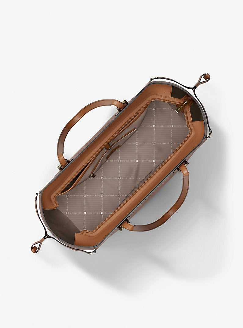 Cartera grande de piel saffiano
