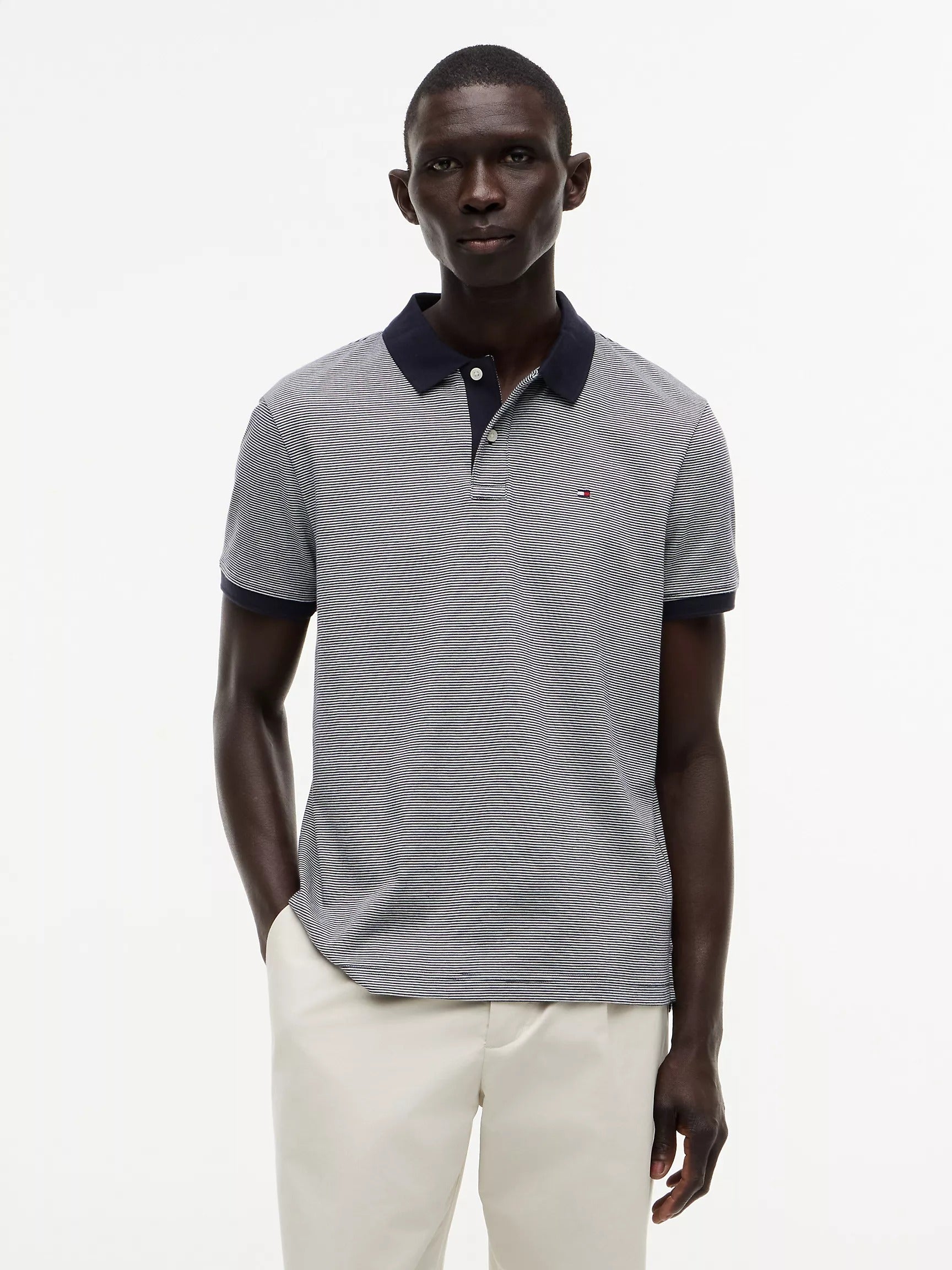 Chemise de punto con patrón de rayas