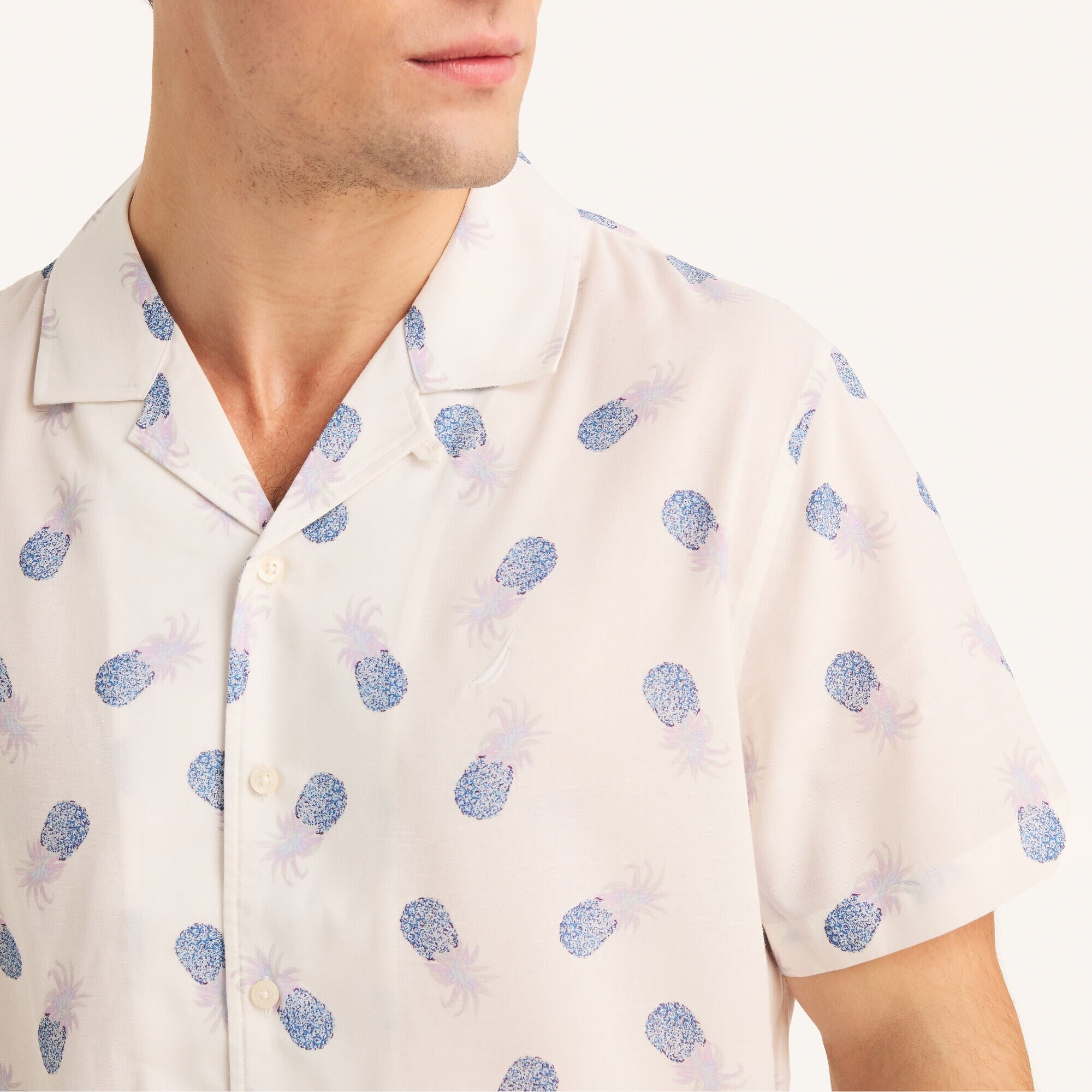 Camisa manga corta con estampado de pina