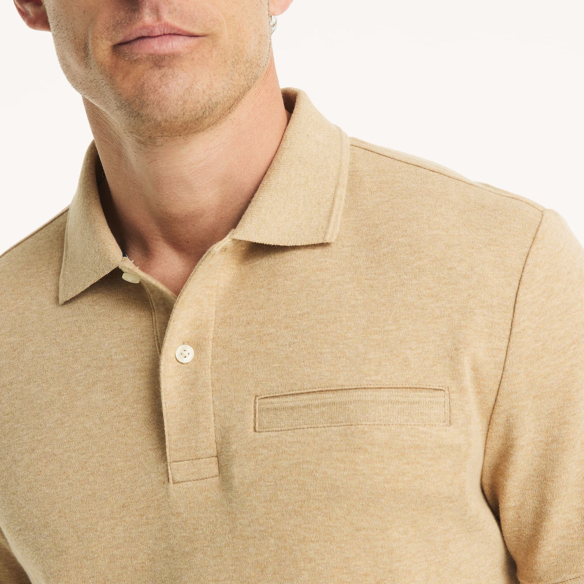 Chemise clásica de algodón con bolsillo