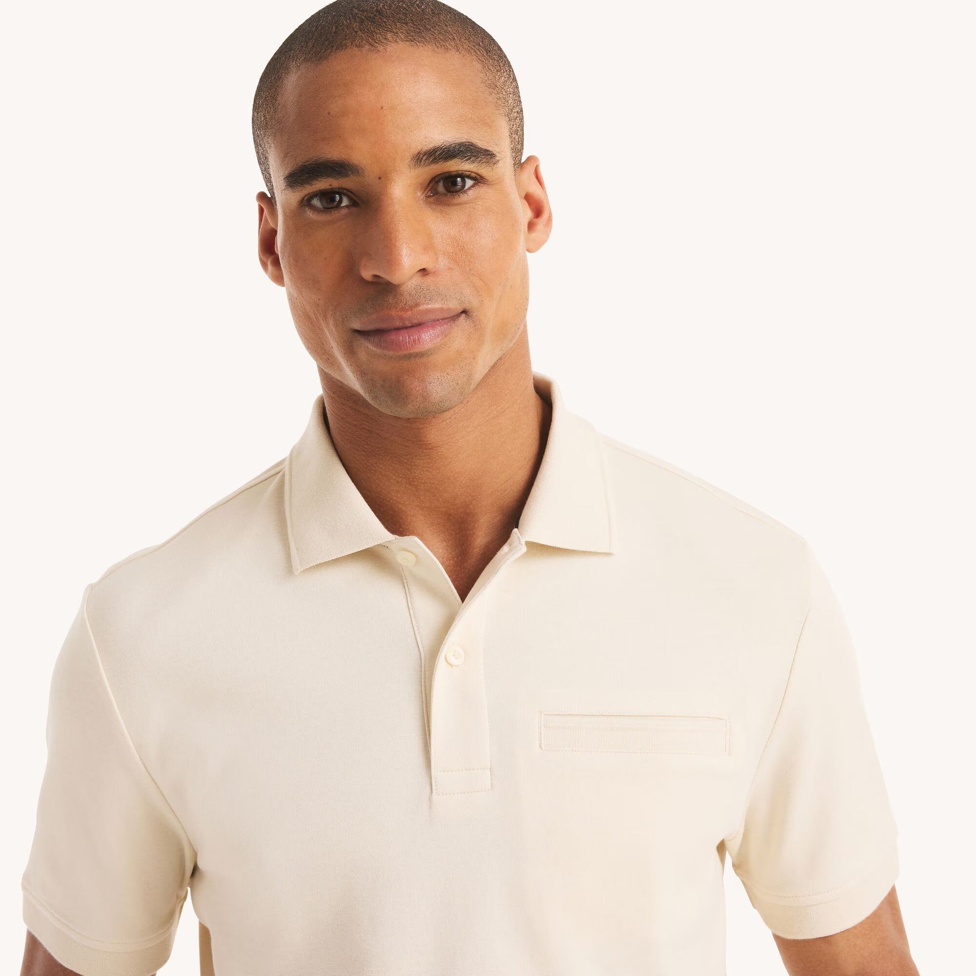 Chemise clásica de algodón con bolsillo