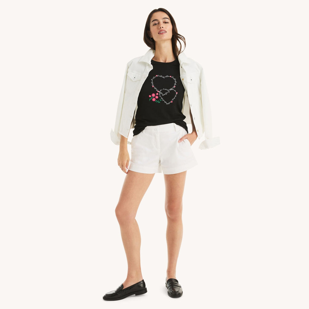 Franela cuello redondo estampado de corazón