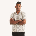 Camisa estampada con botones