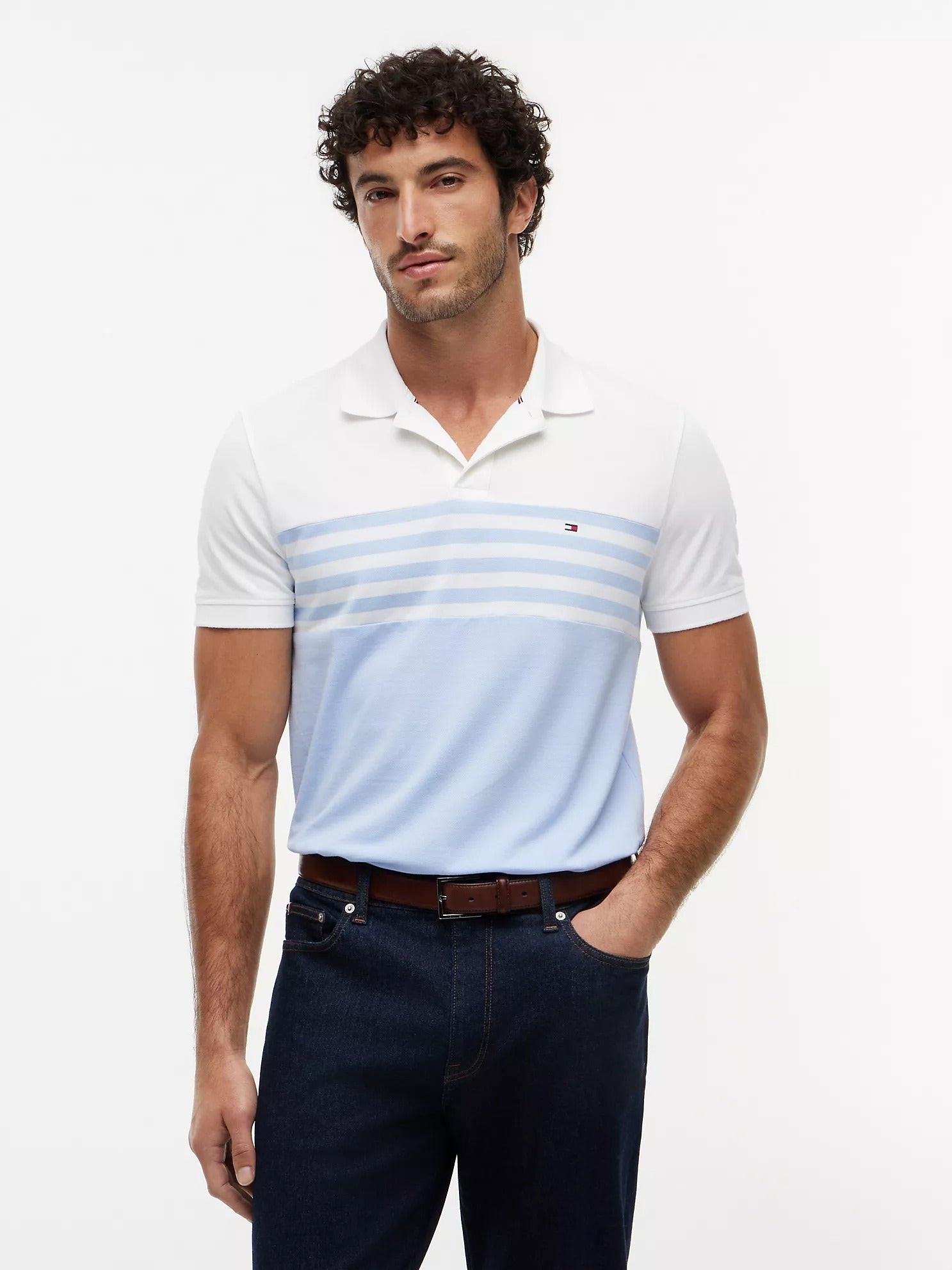 Chemise regular con patrón de rayas un botón
